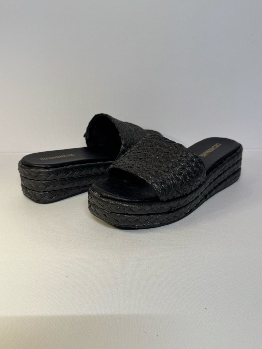 Cushionaire Black Woven Platform Slide Sandals Raffia Look Comfort Slides Size 7